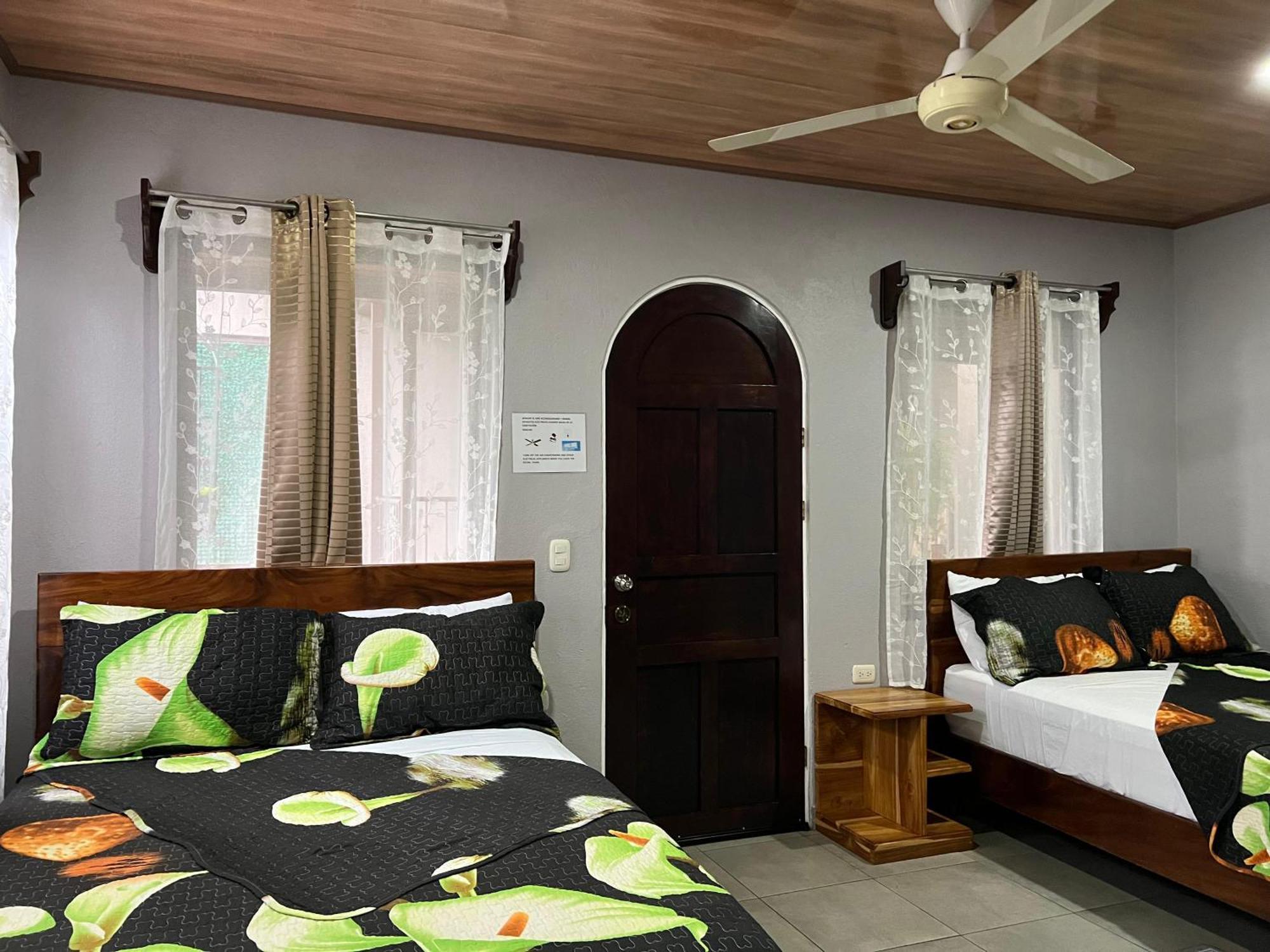 Apartamentos Mansion Tropical Quepos Eksteriør bilde