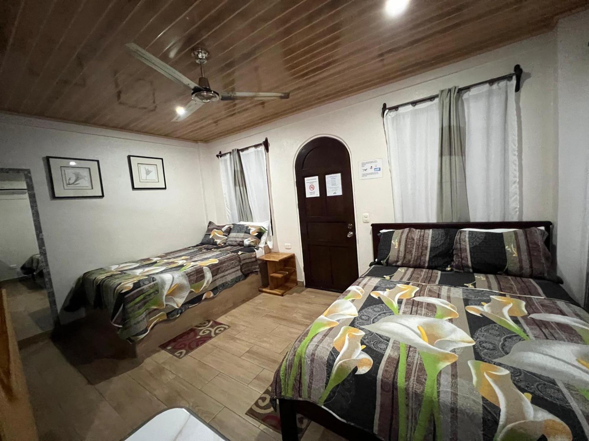 Apartamentos Mansion Tropical Quepos Eksteriør bilde
